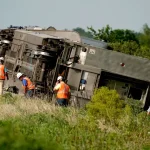 Tàu Amtrak trật bánh ở Missouri, Mỹ, 3 người thiệt mạng - Thời sự - Tin Rao Vặt Việt