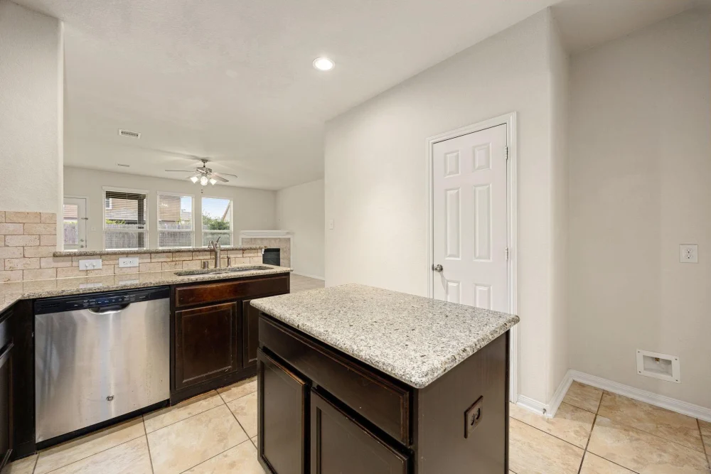 Bán nhà đẹp tại Spring, TX 77386 - Giá tốt, khu trường học điểm cao - Housing / Room for Rent in Spring, Texas, United States - image 7