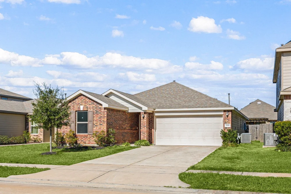 Nhà Đẹp Katy - Nhỏ Xinh Xinh & Khá Mới (Built 2019) - Housing / Room for Rent in Katy, Texas, United States - image 1