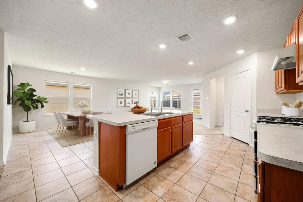 Nhà Đẹp Katy - Nhỏ Xinh Xinh & Khá Mới (Built 2019) - Housing / Room for Rent in Katy, Texas, United States - image 6