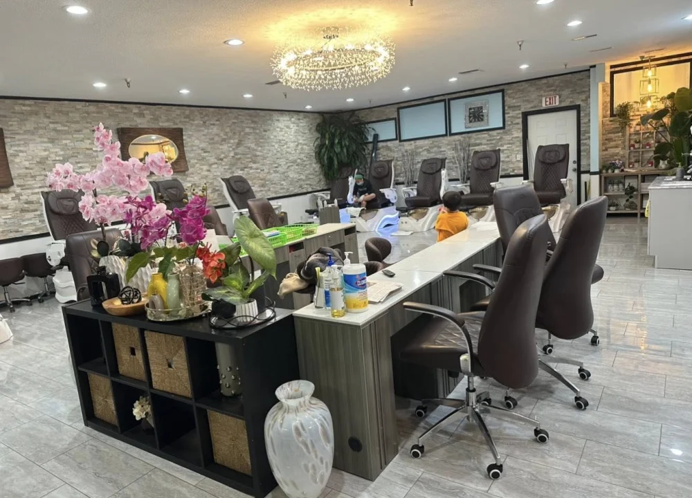 Cần sang gấp tiệm nail vùng Lakewood Tacoma - Nail Salons for Sale in Tacoma / Lakewood, Washington, United States - image 8