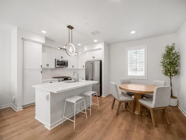 Bán Townhome Hiện Đại tại Santee, CA – Xây năm 2021 - Housing / Room for Rent in Santee, California, United States - image 8