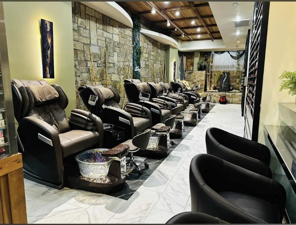 Cần sang tiệm nail vị trí đắc địa tại Downtown Austin, TX