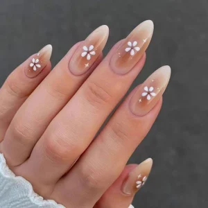 Tiệm nails Scottsdale tuyển thợ bột và lễ tân