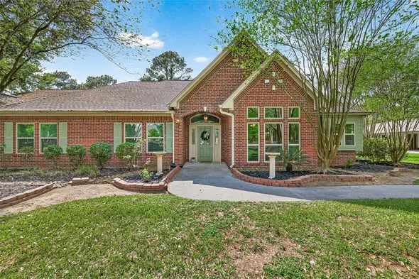 Sở hữu nhà trệt trên diện tích gần 2 mẫu đất tại Cypress TX 77429 - Housing / Room for Rent in Cypress, Texas, United States - image 1