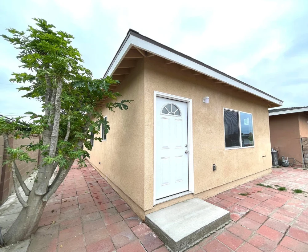CHO THUÊ NHÀ ADU MỚI XÂY NGAY TRUNG TÂM LITTLE SAIGON WESTMINSTER - Housing / Room for Rent in Westminster, California, United States - image 1