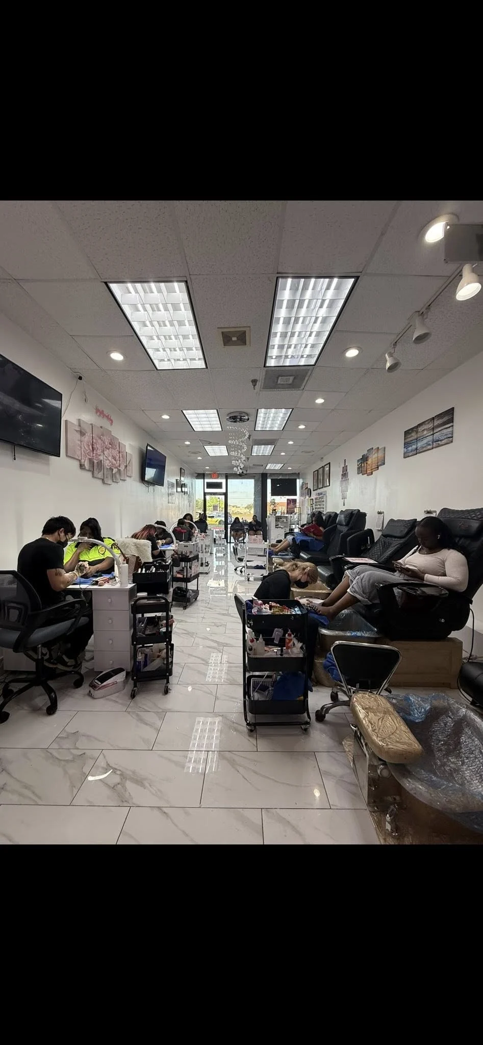 Cần Sang Tiệm Nail Houston - Lượng Khách Ổn Định Rất Busy - Nail Salons for Sale in Houston, Texas, United States - image 1