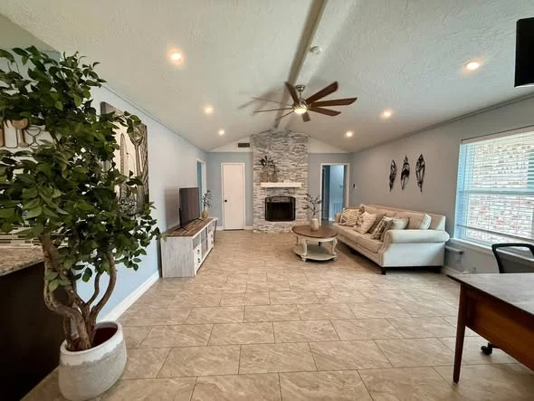 Nhà Khu Bellaire Houston Cho Nữ Thuê Phòng Giá Rẻ $450 - Nhà ở / Thuê phòng tại Houston, Texas, United States - ảnh 1