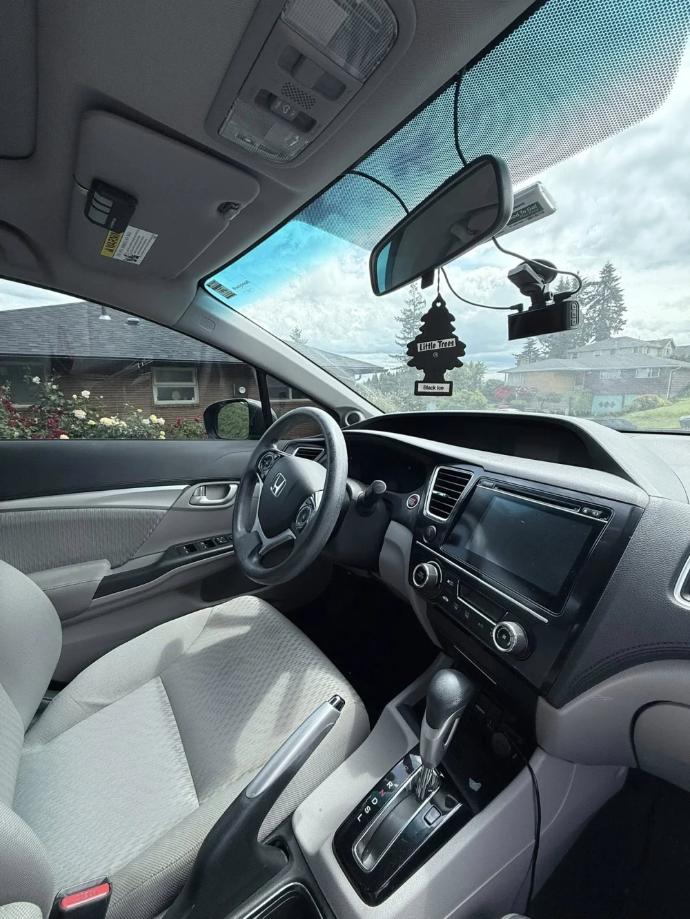 CẦN BÁN XE HONDA CIVIC 2015 CŨ GIÁ TỐT TẠI SEATTLE WASHINGTON - Cars for Sale in Seattle, Washington, United States - image 3