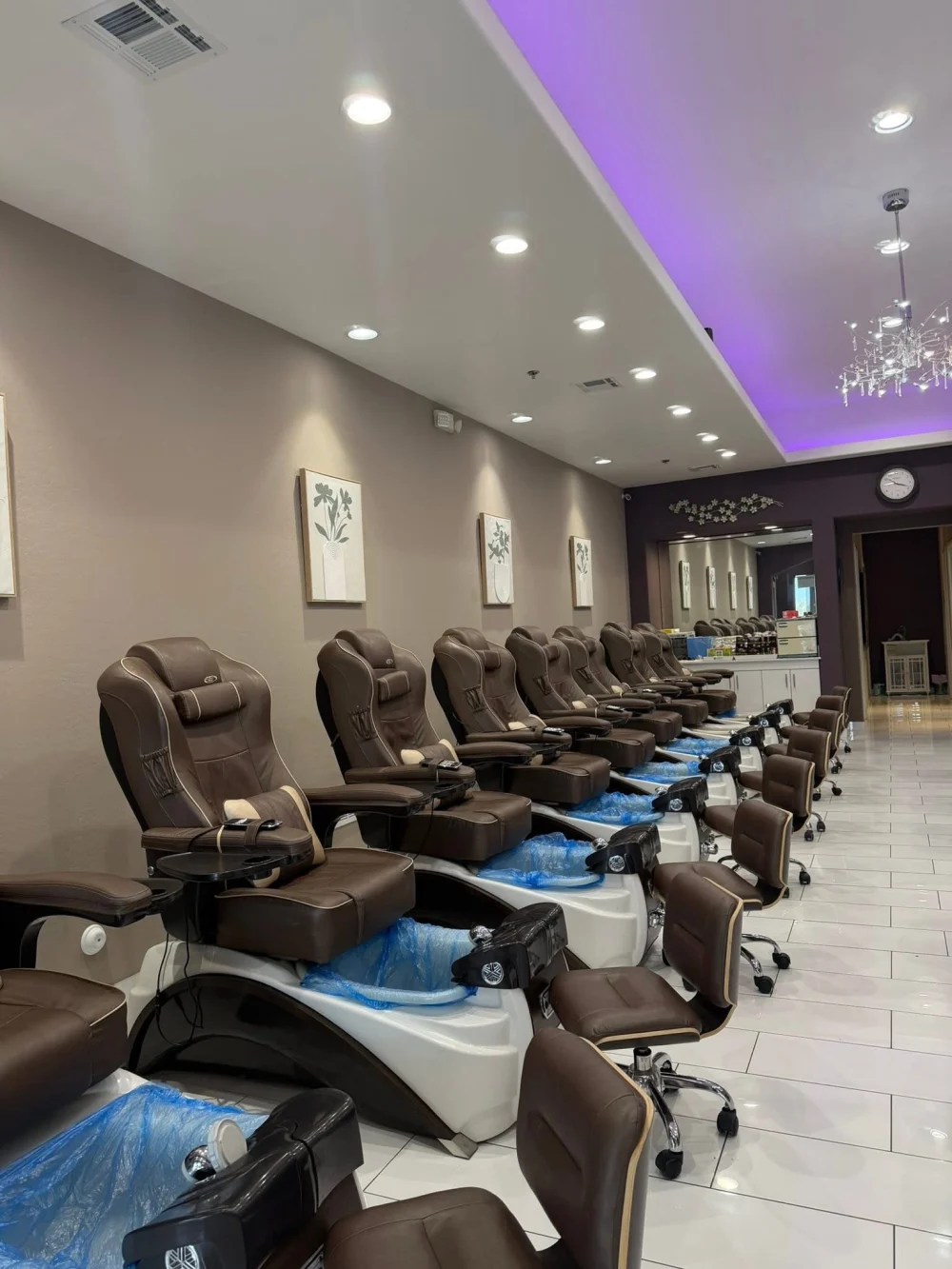 CẦN SANG TIỆM NAIL – VỊ TRÍ ĐẸP (CAVE CREEK - AZ) - Bán Tiệm Nail tại Cave Creek, Arizona, United States - ảnh 1