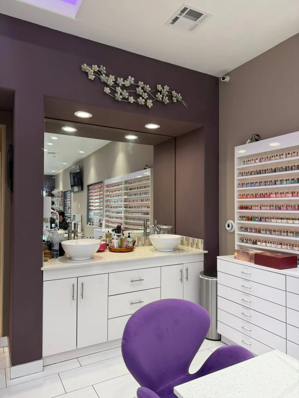 CẦN SANG TIỆM NAIL – VỊ TRÍ ĐẸP (CAVE CREEK - AZ) - Bán Tiệm Nail tại Cave Creek, Arizona, United States - ảnh 2