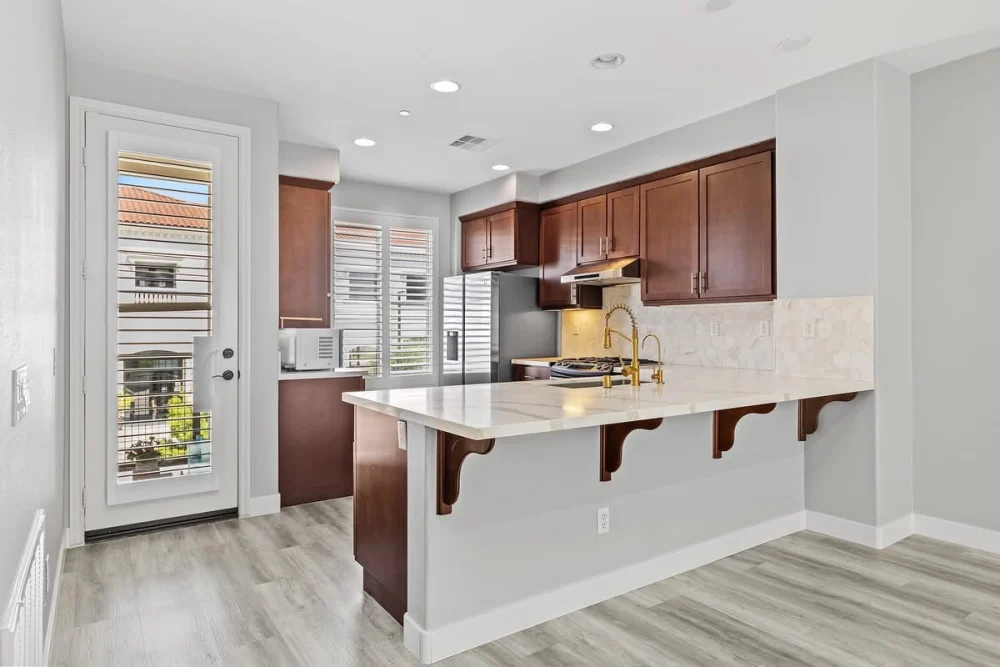 GARDEN GROVE – TOWNHOUSE 3 MASTER RIÊNG BIỆT - Nhà ở / Thuê phòng tại Garden Grove, California, United States - ảnh 3