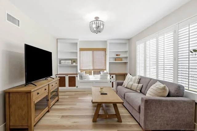 BÁN NHÀ MIRA MESA – FULL REMODEL + OWNED SOLAR - Nhà ở / Thuê phòng tại San Diego, California, United States - ảnh 2