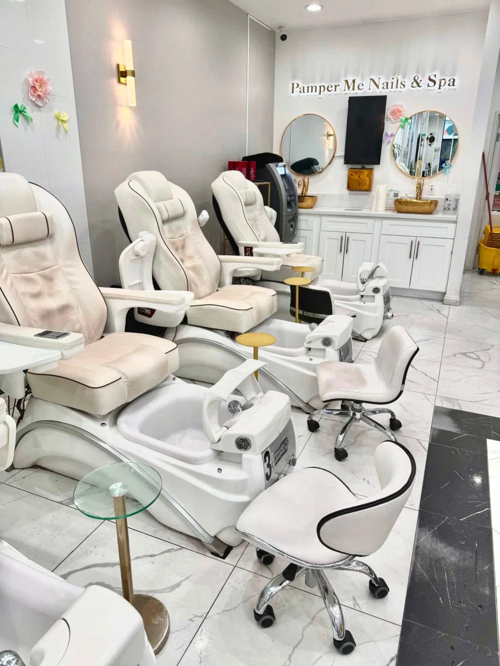 Thanh lý bàn ghế tiệm nail ở Hesperia CA 92345 giá cực rẻ - Mua bán / Thanh lý tại Hesperia, California, United States - ảnh 2