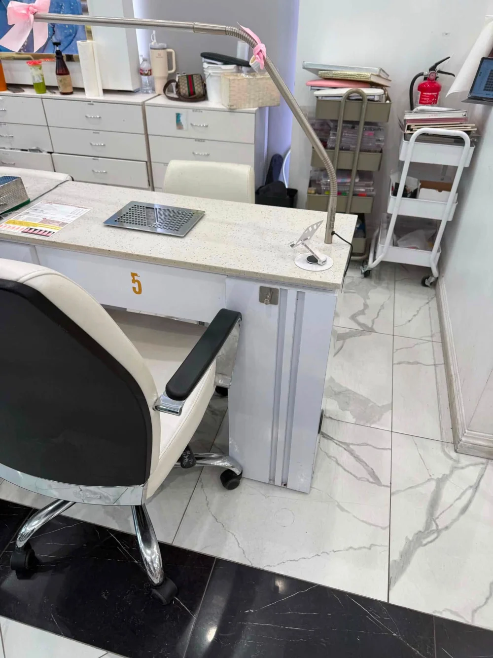Thanh lý bàn ghế tiệm nail ở Hesperia CA 92345 giá cực rẻ - Mua bán / Thanh lý tại Hesperia, California, United States - ảnh 5