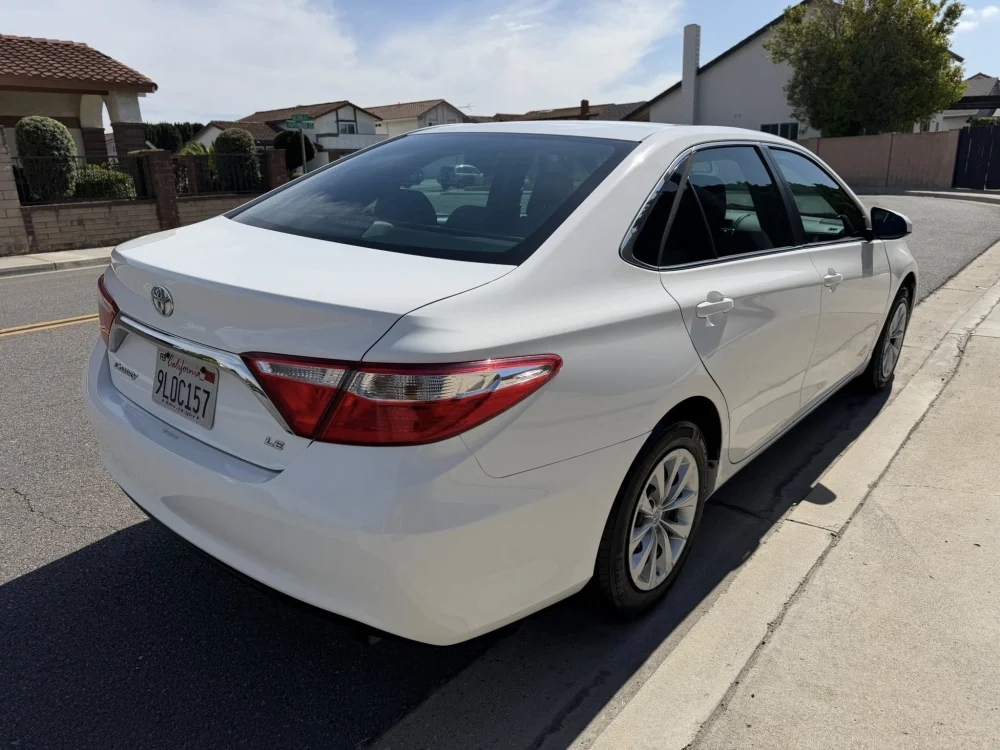 Bán Toyota Camry LE 2015 Tại Fountain Valley CA – Clean Title, Tiết Kiệm Xăng, Backup Camera, Giá Chỉ $12,995 - Mua bán xe tại Fountain Valley, California, United Stat...