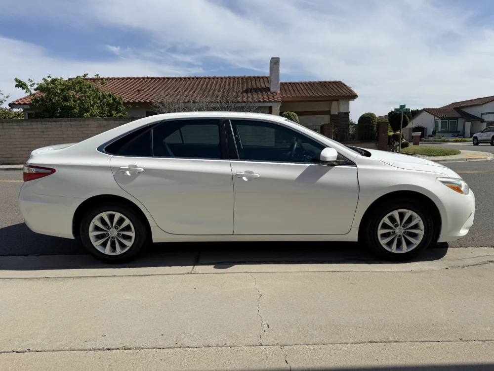 Bán Toyota Camry LE 2015 Tại Fountain Valley CA – Clean Title, Tiết Kiệm Xăng, Backup Camera, Giá Chỉ $12,995 - Mua bán xe tại Fountain Valley, California, United Stat...