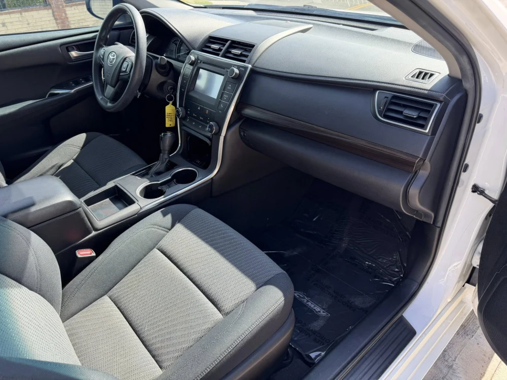 Bán Toyota Camry LE 2015 Tại Fountain Valley CA – Clean Title, Tiết Kiệm Xăng, Backup Camera, Giá Chỉ $12,995 - Mua bán xe tại Fountain Valley, California, United Stat...