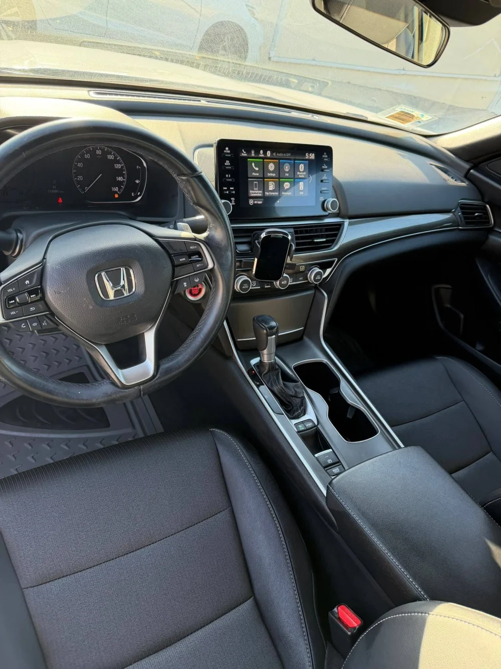 Bán xe cũ Honda Accord 2019 giá rẻ tại California - Xe gia đình chính chủ mới nguyên - Cars for Sale in Westminster, California, United States - image 5