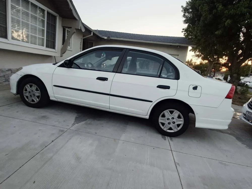 Cần bán xe Honda Civic 2004 cũ đang chạy tốt ở Santa Ana giá $2700 - Cars for Sale in Santa Ana, California, United States - image 2