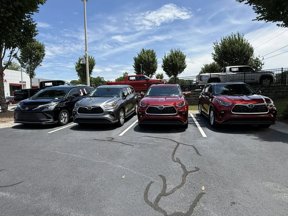 Toyota Atlanta Georgia 2026 – Sienna, Highlander, RAV4, Tundra, Tacoma, BZ & C-HR Có Sẵn, Nhiều Ưu Đãi Tài Chính - Mua bán xe tại Cumming, Georgia, United States - ảnh 4