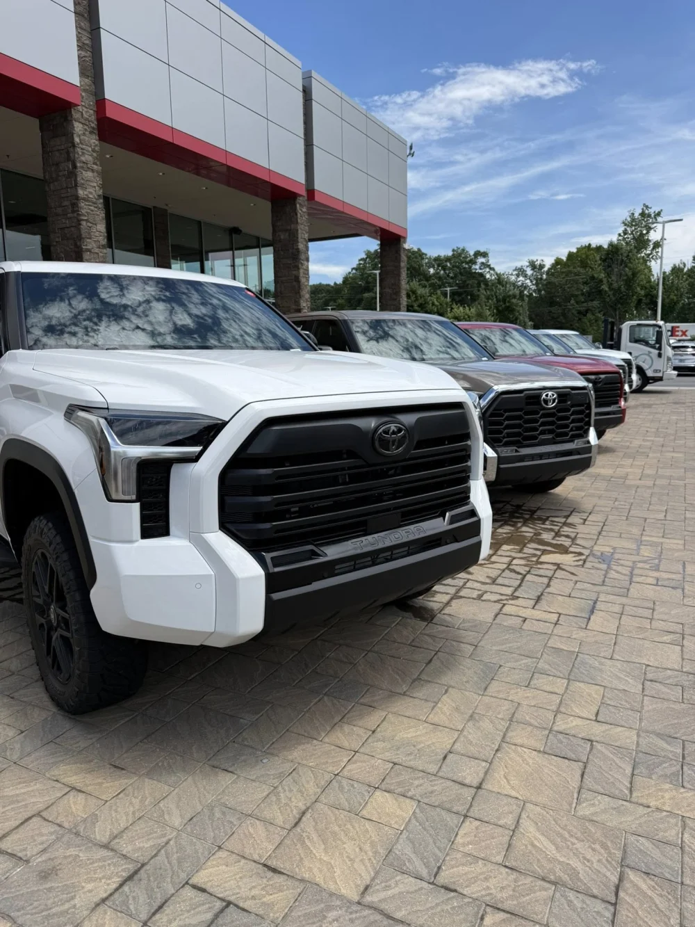 Toyota Atlanta Georgia 2026 – Sienna, Highlander, RAV4, Tundra, Tacoma, BZ & C-HR Có Sẵn, Nhiều Ưu Đãi Tài Chính - Mua bán xe tại Cumming, Georgia, United States - ảnh 8
