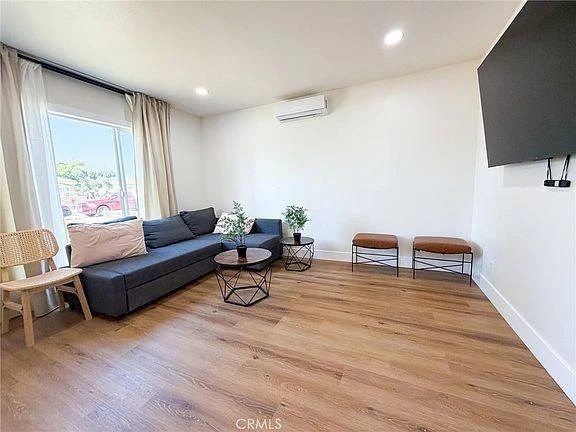 Bán nhà remodel đẹp tại Garden Grove California có tiềm năng xây ADU - Nhà ở / Thuê phòng tại Garden Grove, California, United States - ảnh 2