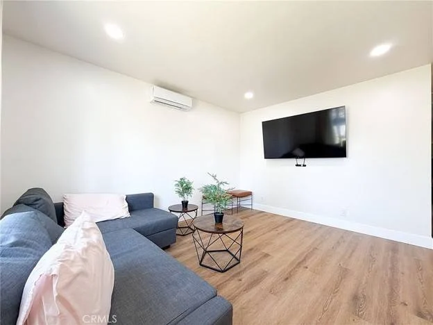 Bán nhà remodel đẹp tại Garden Grove California có tiềm năng xây ADU - Nhà ở / Thuê phòng tại Garden Grove, California, United States - ảnh 3