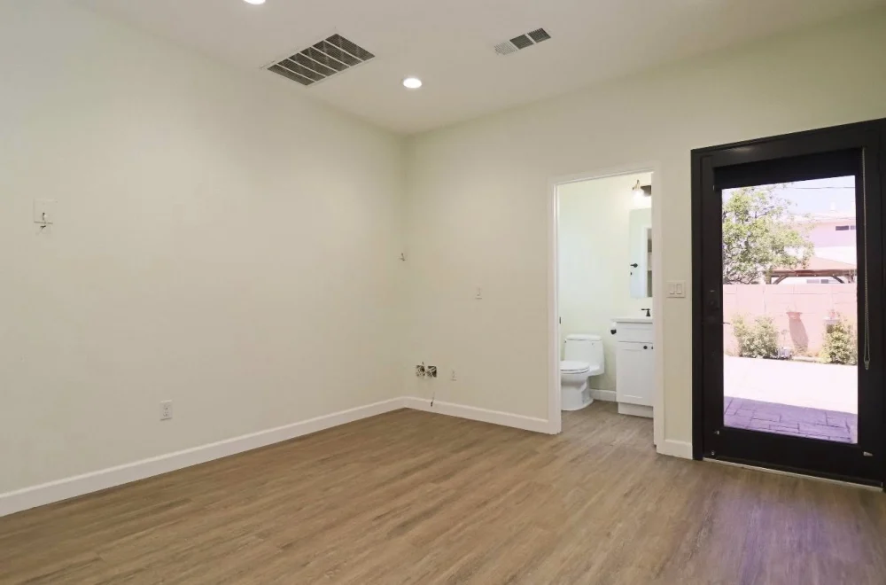 Cho thuê nhà nguyên căn ADU giá rẻ tại Garden Grove California - Thuê phòng thuê nhà Quận Cam - Housing / Room for Rent in Garden Grove, California, United States - im...