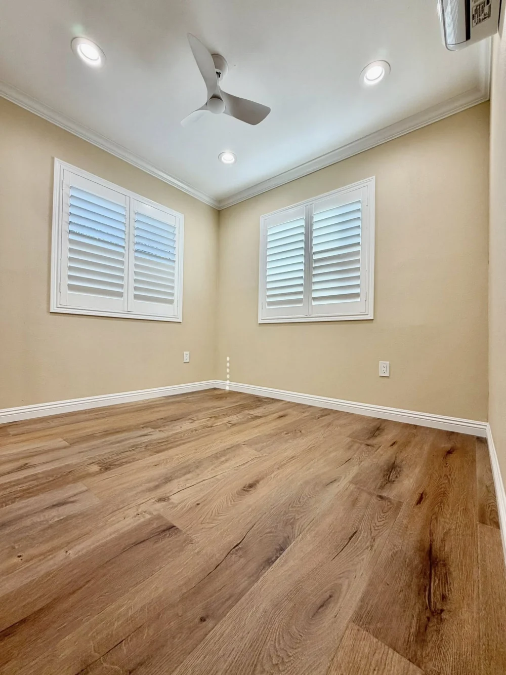 Cho thuê nhà nguyên căn ADU mới xây giá rẻ tại Huntington Beach California - Thuê phòng thuê nhà Quận Cam - Nhà ở / Thuê phòng tại Huntington Beach, California, United...