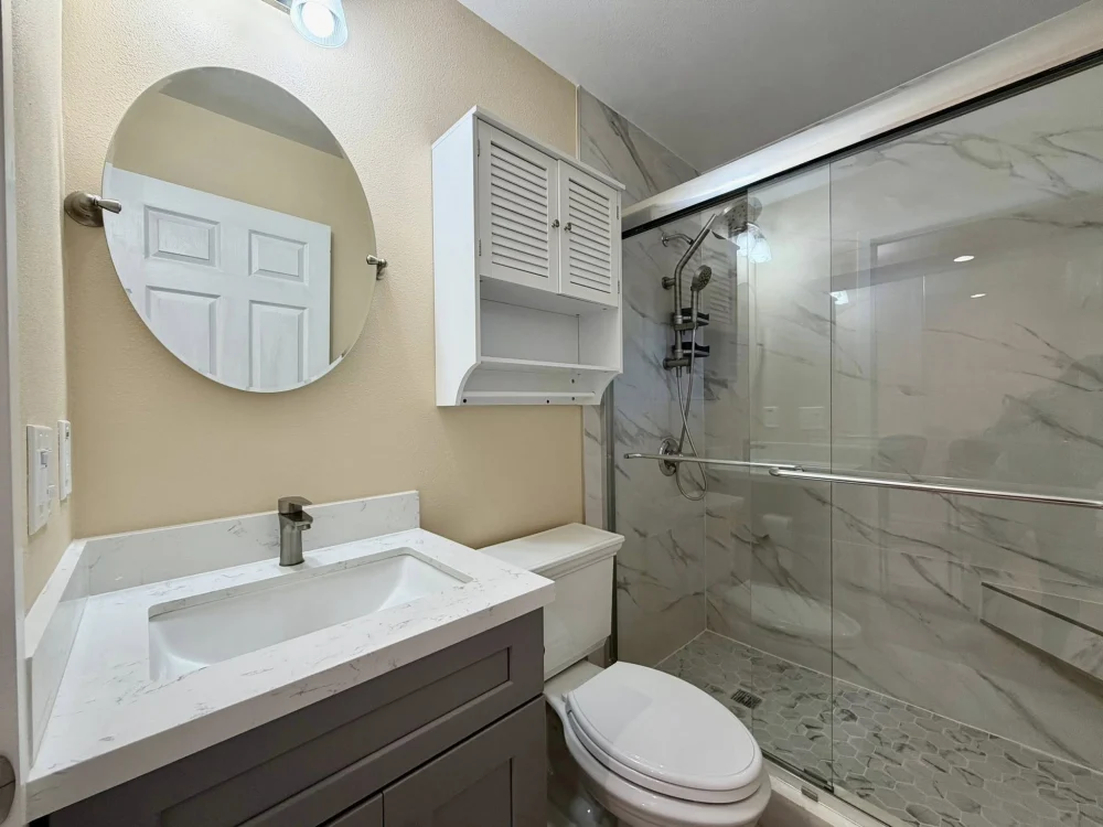 Cho thuê nhà nguyên căn ADU mới xây giá rẻ tại Huntington Beach California - Thuê phòng thuê nhà Quận Cam - Nhà ở / Thuê phòng tại Huntington Beach, California, United...