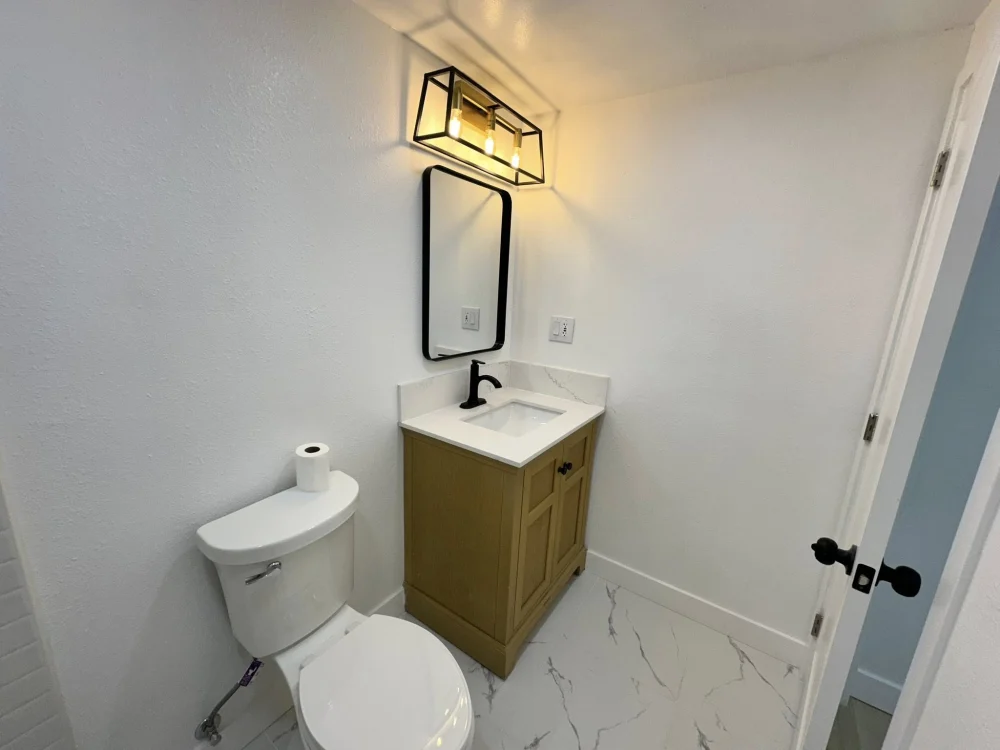 Cho thuê nhà nguyên căn JADU mới xây tại Garden Grove California - Thuê phòng thuê nhà Quận Cam giá tốt - Nhà ở / Thuê phòng tại Garden Grove, California, United State...