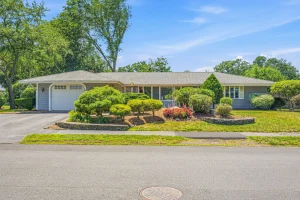 Nhà Bán tại Peabody, Massachusetts – 3 Phòng Ngủ, Nhà Đẹp Dọn Vào Ở Ngay, Giá $799,000 - Nhà ở / Thuê phòng tại Peabody, MA, US