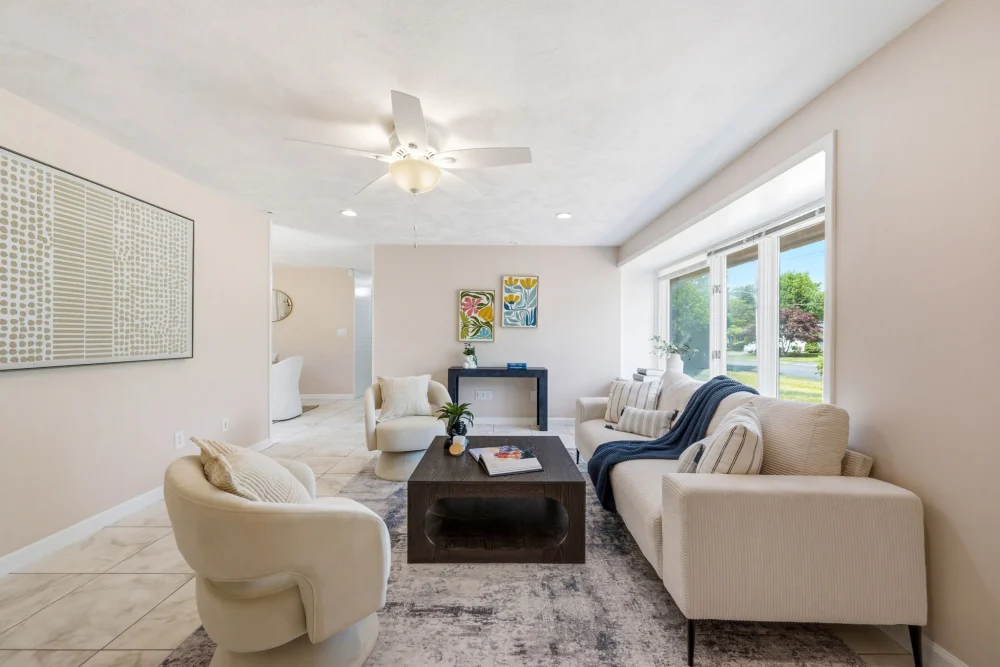 Nhà Bán tại Peabody, Massachusetts – 3 Phòng Ngủ, Nhà Đẹp Dọn Vào Ở Ngay, Giá $799,000 - Nhà ở / Thuê phòng tại Peabody, Massachusetts, United States - ảnh 5