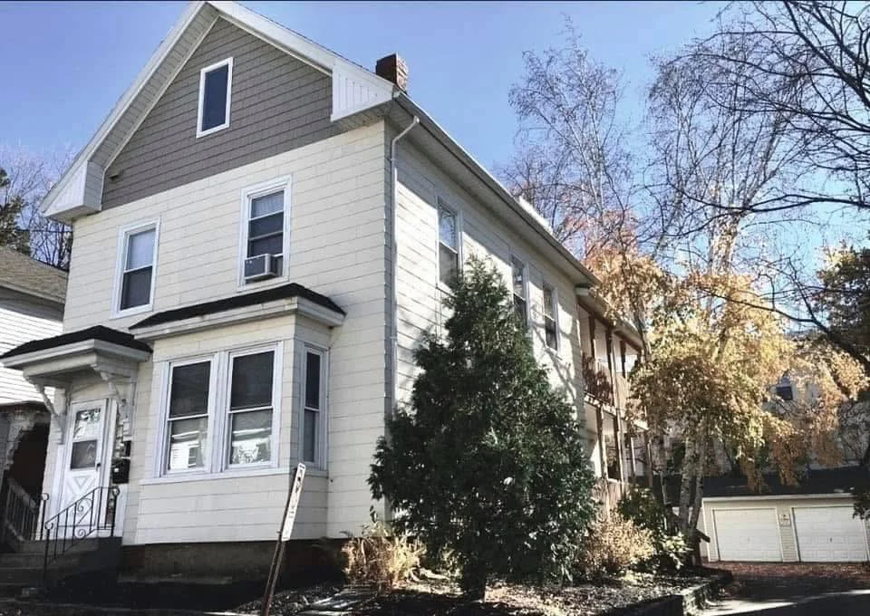Cho thuê nhà nguyên căn giá rẻ tại Manchester New Hampshire - Thuê phòng thuê nhà Boston Quincy - Nhà ở / Thuê phòng tại Manchester, New Hampshire, United States - ảnh 1