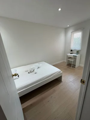 Cho Thuê Phòng Gần Chợ Ocean Mississauga WC Riêng Bao Điện Nước $600 CAD/Tháng - Nhà ở / Thuê phòng tại Mississauga, ON, CA