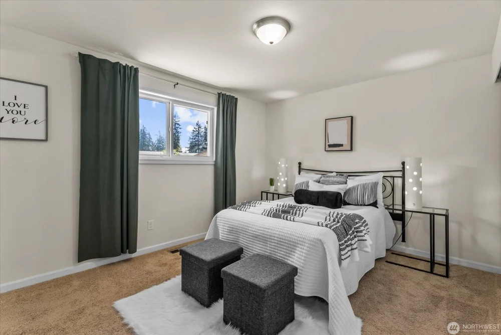Nhà Đẹp Bán Tại Lynnwood WA – 3 Phòng Ngủ, 2.5 Phòng Tắm, Gần Costco Và Alderwood Mall, Giá $835,000 - Nhà ở / Thuê phòng tại Lynnwood, Washington, United States - ảnh 4