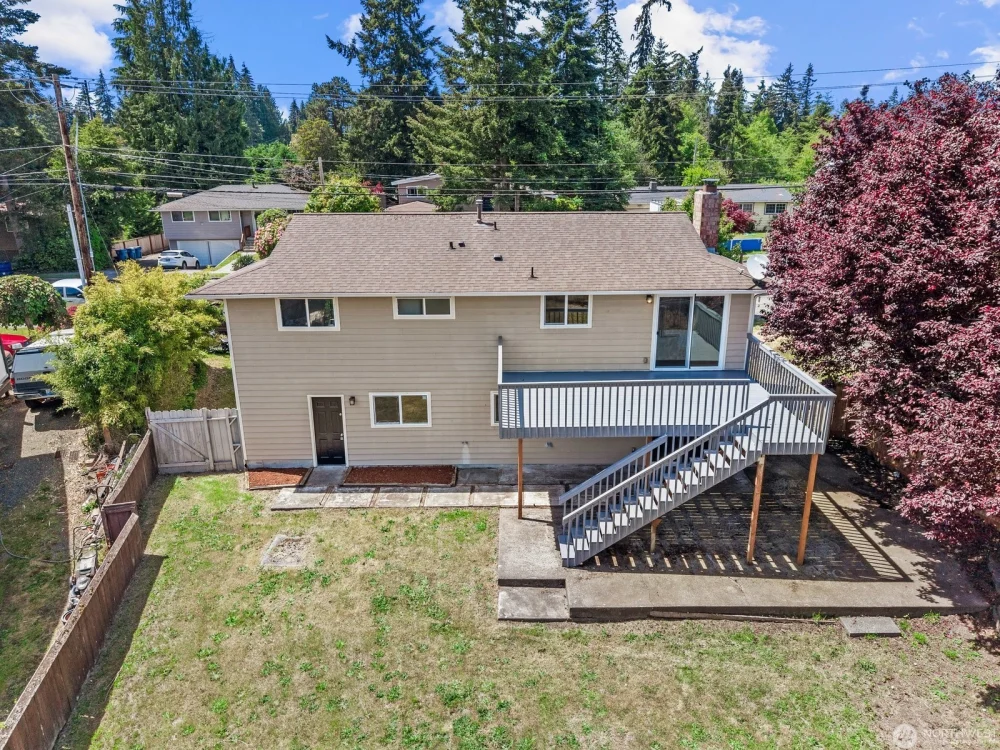 Nhà Đẹp Bán Tại Lynnwood WA – 3 Phòng Ngủ, 2.5 Phòng Tắm, Gần Costco Và Alderwood Mall, Giá $835,000 - Nhà ở / Thuê phòng tại Lynnwood, Washington, United States - ảnh 7