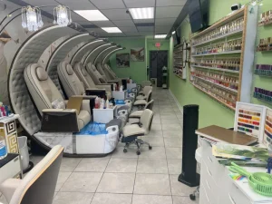 Bán Tiệm Nail Vùng Jacksonville Florida Cách Biển 2 Dãy Nhà Đồ Mới Tinh Giá Tốt $60,000 - Bán Tiệm Nail tại Jacksonville, FL, US
