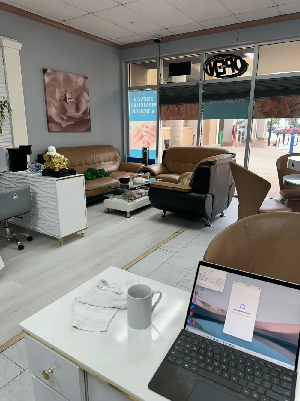 Sang nhượng tiệm nail giá tốt tại Sarasota Florida - Mua bán tiệm nail đông khách vị trí đắc địa - Bán Tiệm Nail tại Sarasota, Florida, United States - ảnh 2