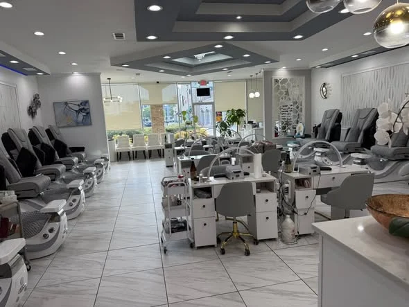 Sang gấp tiệm nail mới remodel tại Peachtree Corners Georgia - Mua bán tiệm nail đông khách khu nhà giàu income cao - Bán Tiệm Nail tại Peachtree Corners, Georgia, Uni...