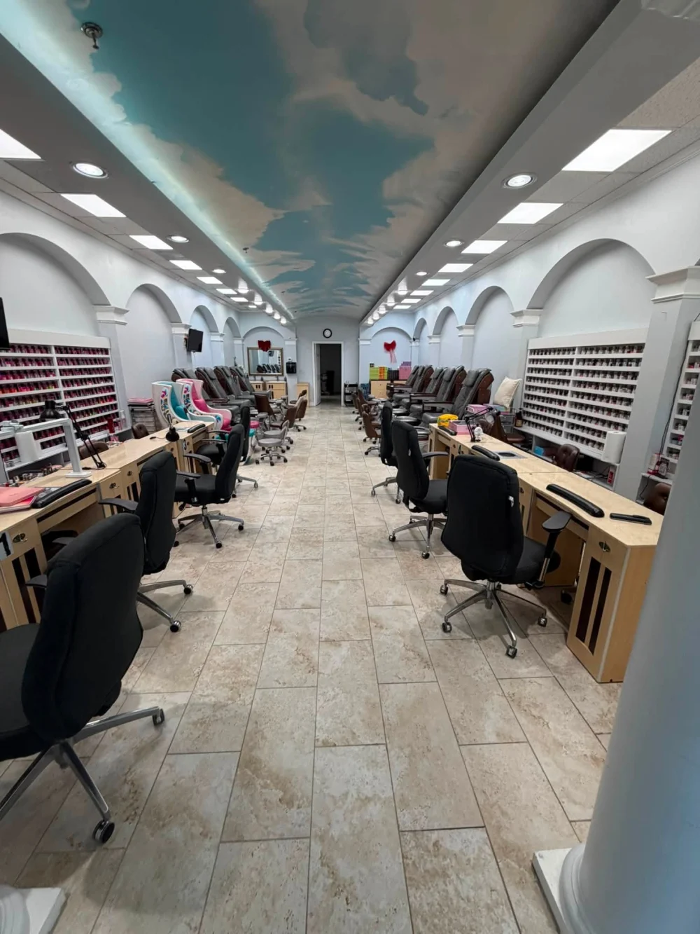 Sang Tiệm Nail Woodstock GA Gần Kroger Giá 110K - Nail Salons for Sale in Woodstock, Georgia, United States - image 2