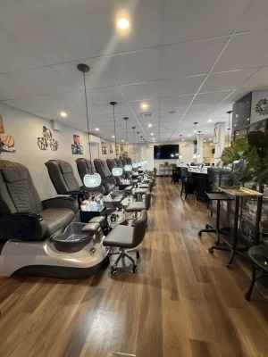 Sang nhượng tiệm Nail & Hair Salon đông khách tại Boston Massachusetts - Mua bán tiệm kinh doanh làm đẹp sinh lời tốt - Bán Tiệm Nail tại Boston, MA, US