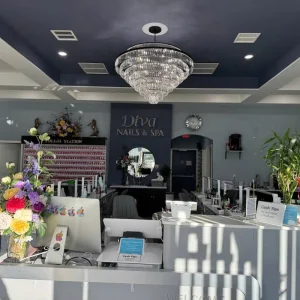 Sang Tiệm Nail tại Harrisburg, Pennsylvania – Tiệm Khách Ổn Định, 10 Ghế, Giá Chỉ $130,000 - Bán Tiệm Nail tại Harrisburg, PA, US