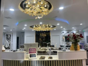 Tiệm Nail Ở Livermore Tuyển Thợ Bột Design Bao Lương $200/Ngày không trừ Supply - Việc làm Nail tại Livermore, CA, US