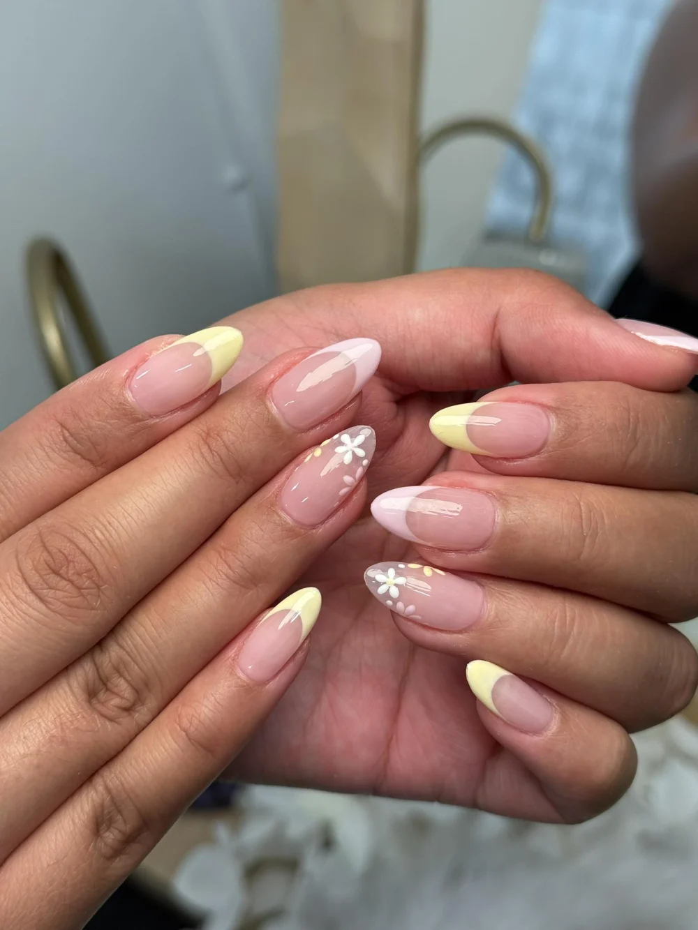 Tuyển thợ nail gấp tại Laguna Hills California ăn chia cao thu nhập ổn định - Việc làm Nail tại Laguna Hills, California, United States - ảnh 1