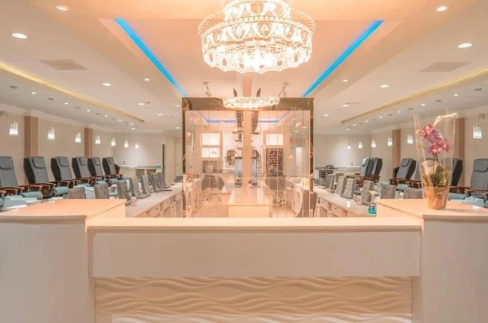 Cần Thợ Nail Gấp Tại Sandy Springs Georgia Khu Publix Khách Đông - Việc làm Nail tại Sandy Springs, Georgia, United States - ảnh 1