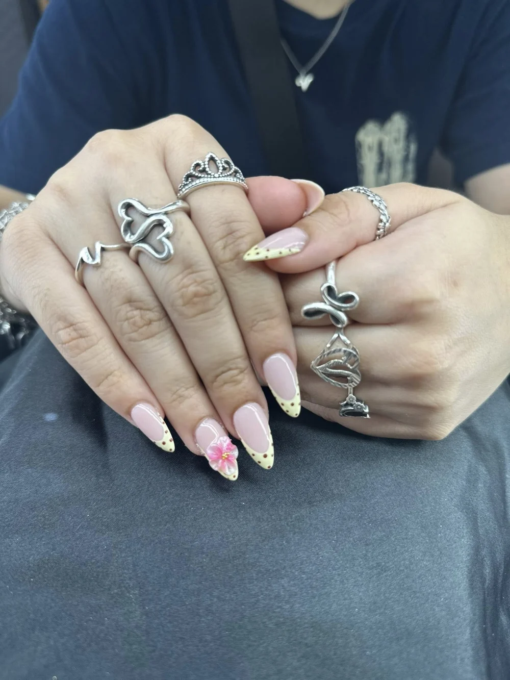 Tuyển thợ nail gấp tại Houston Texas khu South 45 tiệm đông khách bao lương cao - Việc làm Nail tại Houston, Texas, United States - ảnh 1