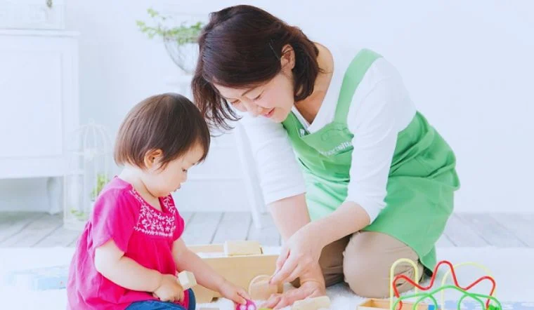 TÌM NGƯỜI GIỮ BÉ Ở LẠI NHÀ TẠI COLUMBUS, OHIO - Babysitting / Caregiving in Columbus, Ohio, United States - image 1